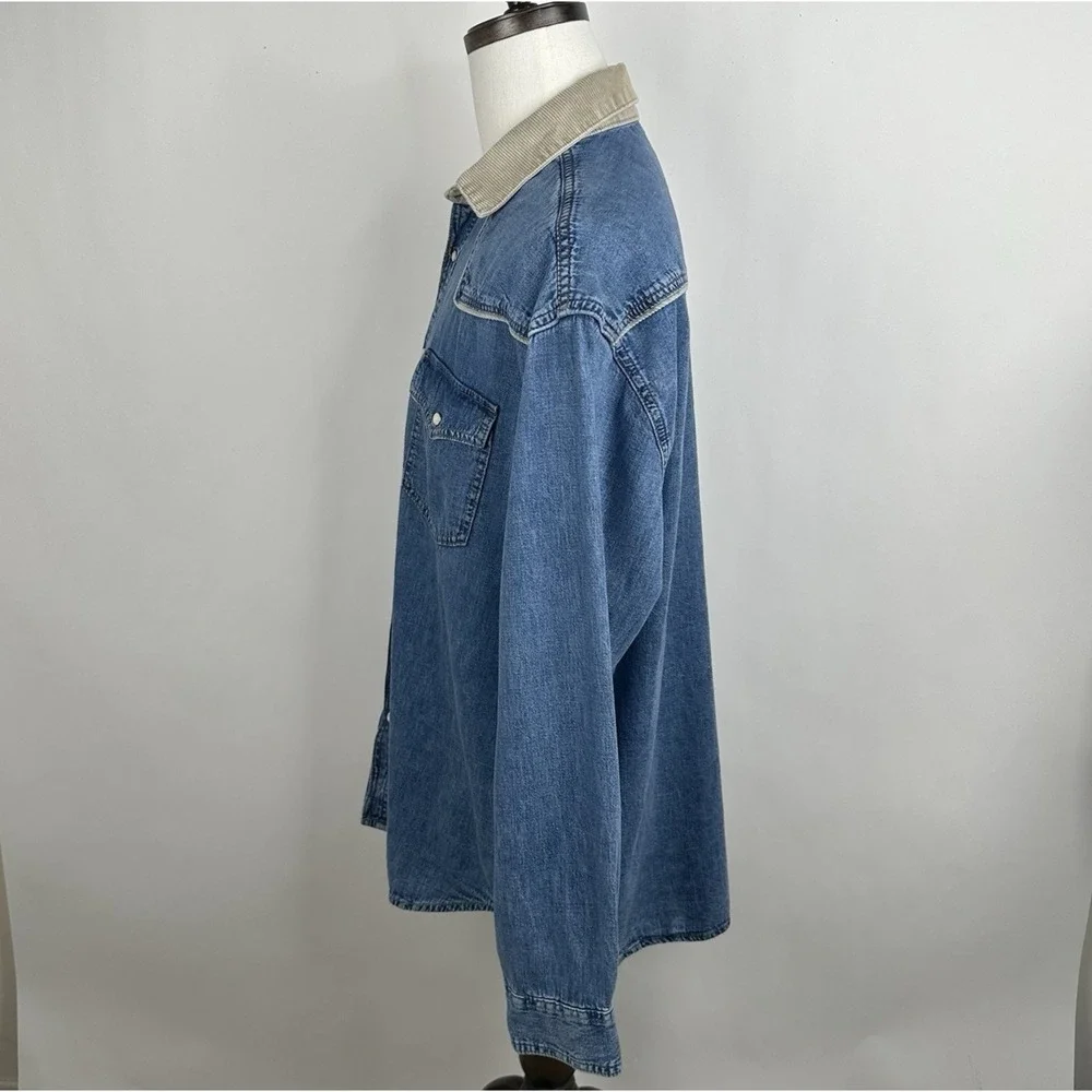 Men's GAP NWT Pearl Snap Denim Shirt XL Medium Wash Corduroy Collar Long‎ Sleeve